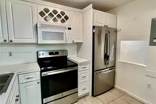 8460 Sunrise Lakes Blvd, Sunrise, FL 33322 - Photo 1