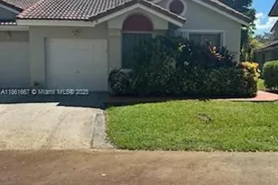 7340 Pinewalk Dr S, Margate, FL 33063 - Photo 1