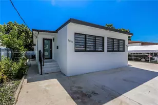 1011 SW 9th Ave, Miami, FL 33130 - Photo 1