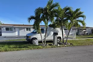 11720 SW 181st Terrace, Miami, FL 33177 - Photo 1