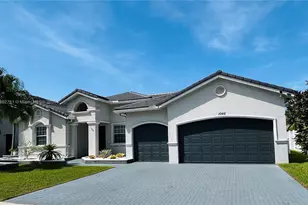 1046 SW 159th Way, Pembroke Pines, FL 33027 - Photo 1