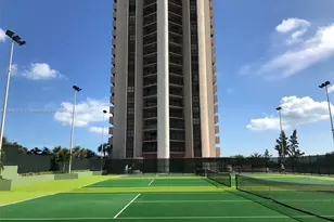 1800 NE 114th St, Miami, FL 33181 - Photo 1