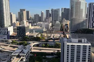 31 SE 5th St, Miami, FL 33131 - Photo 1