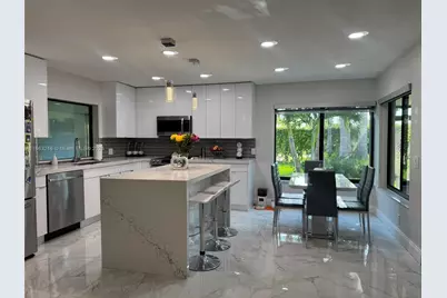 331 Patio Village Ter, Weston, FL 33326 - Photo 1