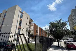 1051 SW 1st St, Miami, FL 33130 - Photo 1