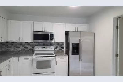 720 SW 7th St #720, Hallandale Beach, FL 33009 - Photo 1