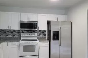 720 SW 7th St, Hallandale Beach, FL 33009 - Photo 1