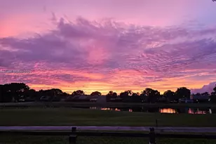 1530 W Golfview Dr, Pembroke Pines, FL 33026 - Photo 1