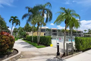 230 Lakeview Dr, Weston, FL 33326 - Photo 1