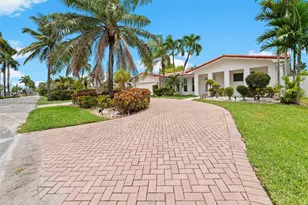 649 Layne Blvd, Hallandale Beach, FL 33009 - Photo 1