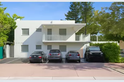 323 Washington Ave #1, Miami Beach, FL 33139 - Photo 1