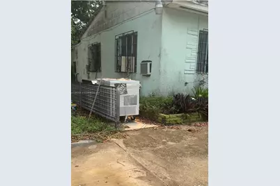 2250 NW 86th Ter, Miami, FL 33147 - Photo 1