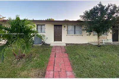 28185 SW 143rd Ct, Homestead, FL 33033 - Photo 1