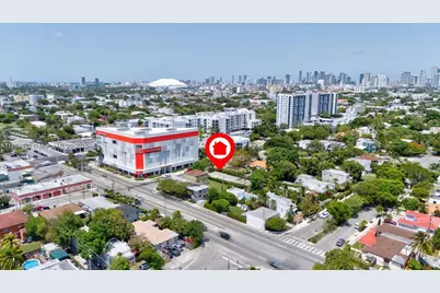 2174 SW 9th St, Miami, FL 33135 - Photo 1