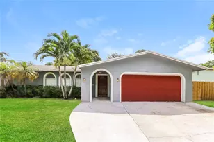 628 SW 18th Ave, Boca Raton, FL 33486 - Photo 1