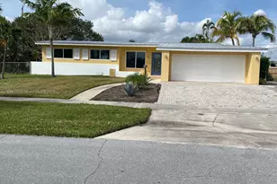 436 Gull Ct, North Palm Beach, FL 33408 - Photo 1