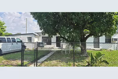 2365 NW 89th St, Miami, FL 33147 - Photo 1