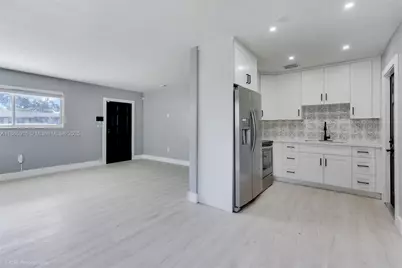 1000 N 71st Ter, Hollywood, FL 33024 - Photo 1