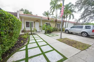 935 NE 13th Ave, Homestead, FL 33033 - Photo 1