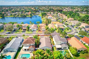 19253 NW 22nd St, Pembroke Pines, FL 33029 - Photo 1
