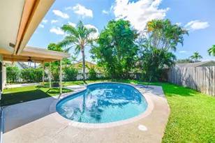 2532 NW 87th Dr, Coral Springs, FL 33065 - Photo 1