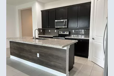 11539 SW 13th Dr #11539, Pembroke Pines, FL 33025 - Photo 1