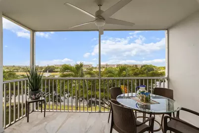 3150 N Course Ln #402, Pompano Beach, FL 33069 - Photo 1