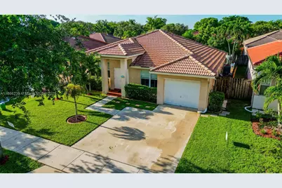 14014 N Cypress Cove Cir, Davie, FL 33325 - Photo 1