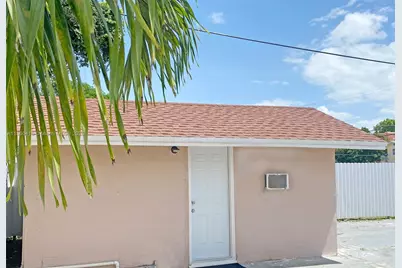 230 SW 16th Ave #5, Miami, FL 33135 - Photo 1