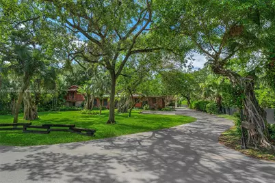 5440 Hammock Dr, Coral Gables, FL 33156 - Photo 1