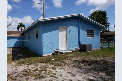 580 NW 95th St #2, Miami, FL 33150 - Photo 1