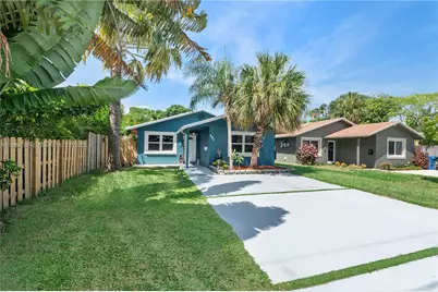 681 NE 34th St, Oakland Park, FL 33334 - Photo 1