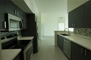 729 NW 2nd St, Miami, FL 33128 - Photo 1