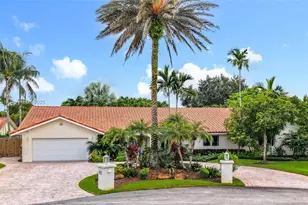 10462 SW 121st St, Miami, FL 33176 - Photo 1