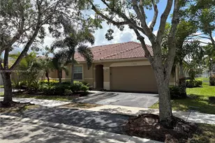 1876 Andromeda Ln, Weston, FL 33327 - Photo 1