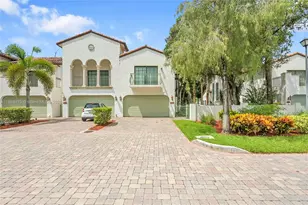 4425 Hidden Harbour Terrace, Dania Beach, FL 33312 - Photo 1