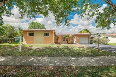 10420 SW 102nd Ave, Miami, FL 33176 - Photo 1
