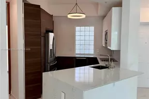 140 Meridian Ave, Miami Beach, FL 33139 - Photo 1