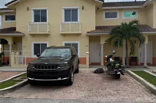 7458 NW 179th Terrace, Hialeah, FL 33015 - Photo 1