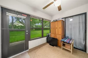 304 Villaway, Sebring, FL 33876 - Photo 1