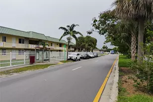 505 NW 177th St, Miami Gardens, FL 33169 - Photo 1