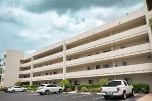 3178 Via Poinciana, Lake Worth, FL 33467 - Photo 1