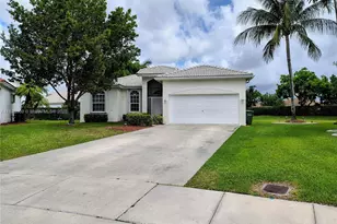 440 SE 25th Dr, Homestead, FL 33033 - Photo 1