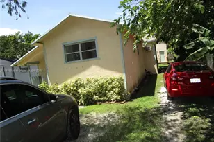 349 Cypress Ave, Pahokee, FL 33476 - Photo 1