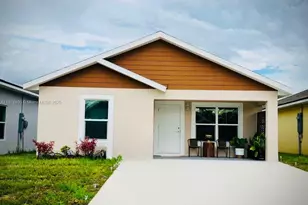 1436 Las Villas Blvd, Sebring, FL 33870 - Photo 1