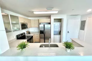 350 NE 24th St, Miami, FL 33137 - Photo 1