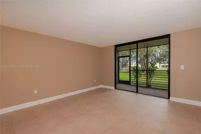 901 Colony Point Cir #102, Pembroke Pines, FL 33026 - Photo 1