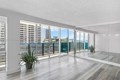 600 NE 36th St #1404, Miami, FL 33137 - Photo 1