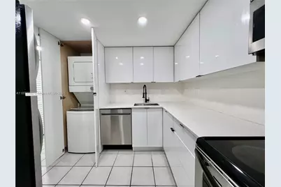 805 SW 30th St #A, Fort Lauderdale, FL 33315 - Photo 1