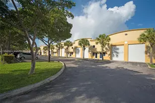 201 SW 2nd Ave, Florida City, FL 33034 - Photo 1